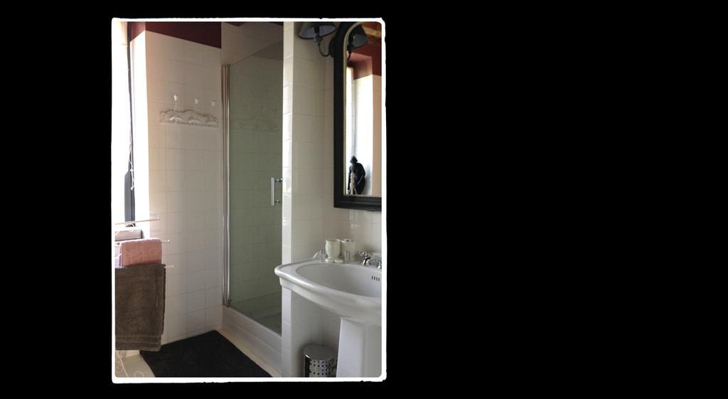 Saint-Germain-de-Livet Manoir De Livet Bed & Breakfast 部屋 写真